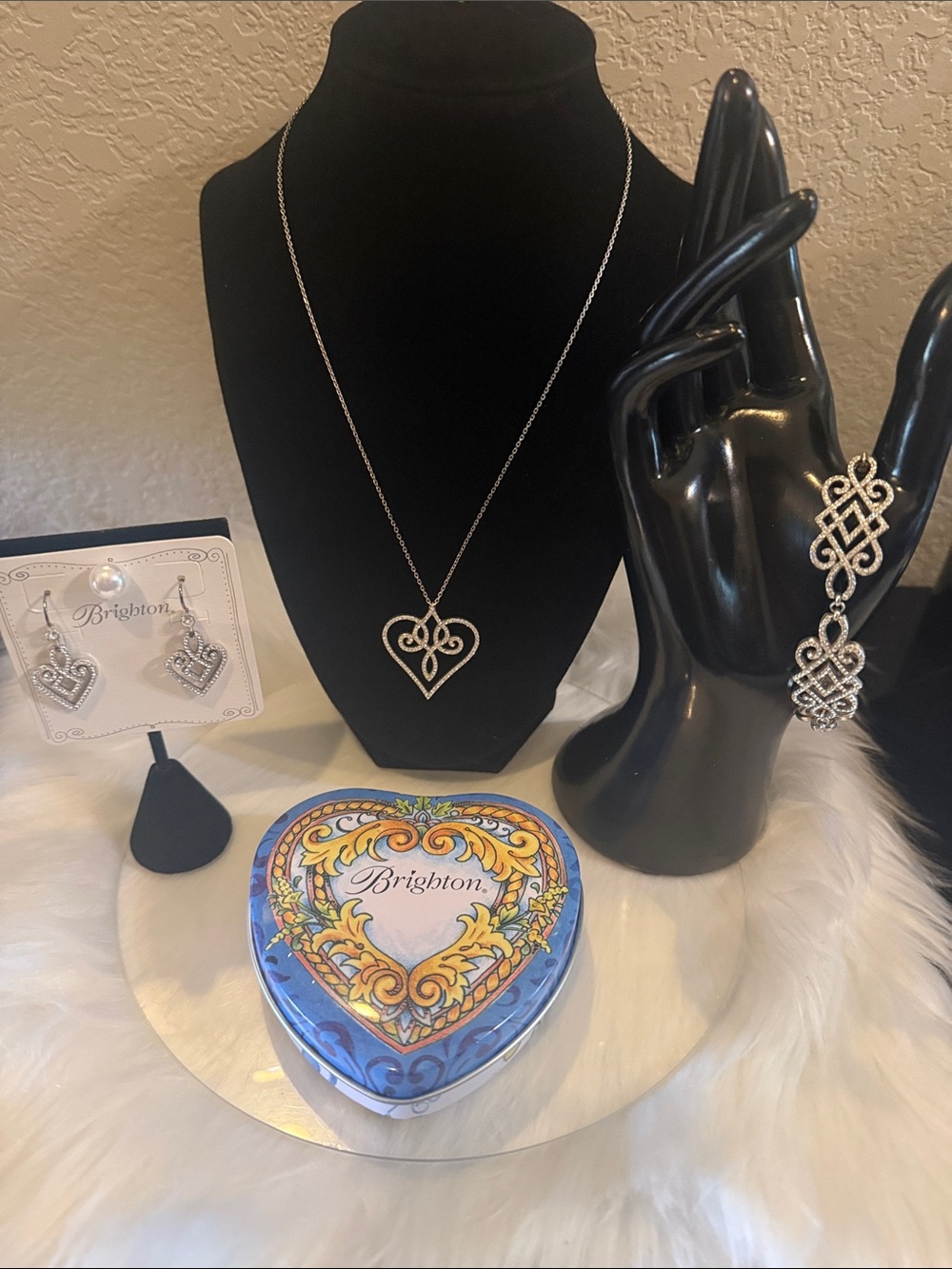 ♥️ Brighton Tamal Set Retail $304